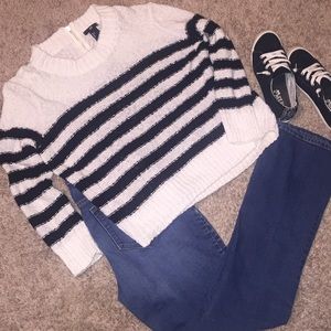 🌵H&M 3/4 Length Sleeve Sweater🌵